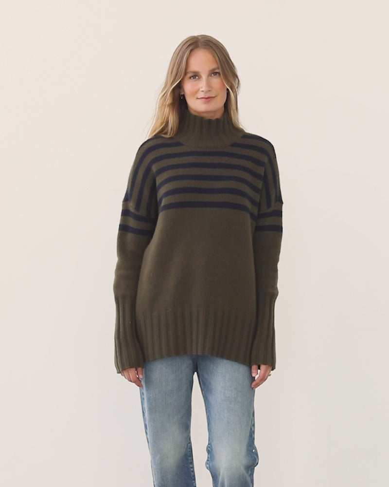
                  
                    Load and play video in Gallery viewer, Elsie Cashmere Oversize Turtleneck
                  
                