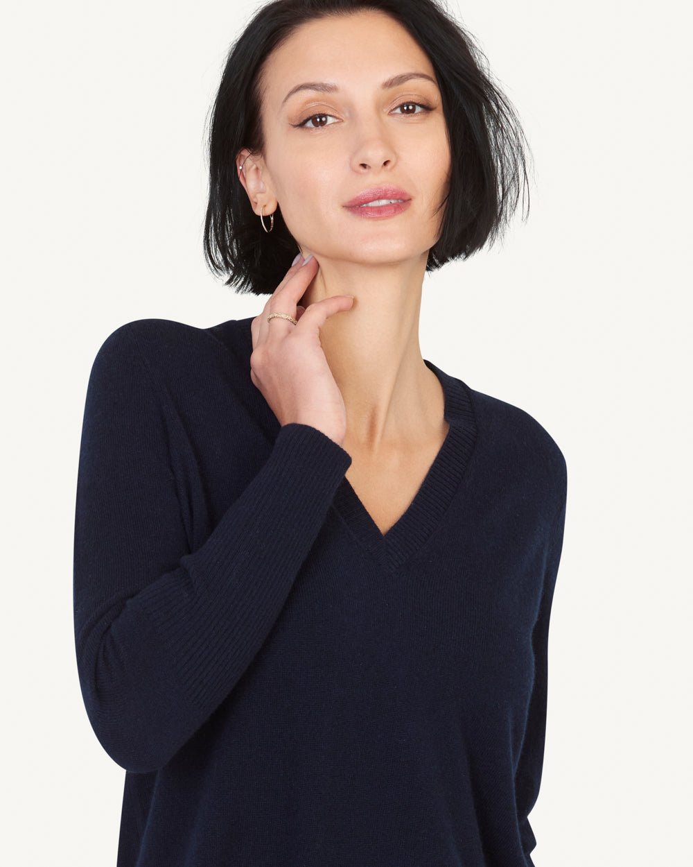 Ava Cashmere V - neck - Not Monday