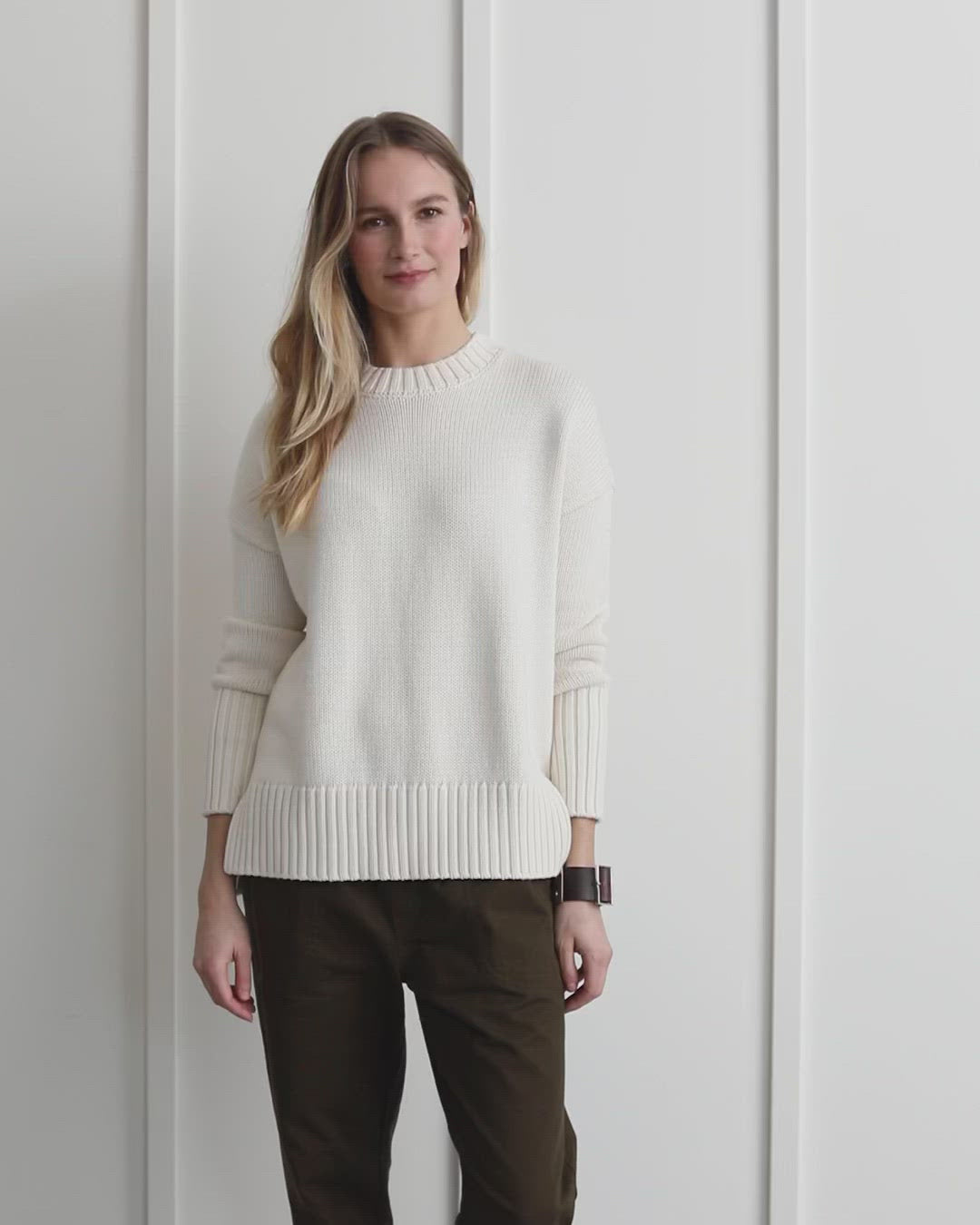 
                  
                    Load and play video in Gallery viewer, Chloe Relaxed Crewneck Sweater
                  
                